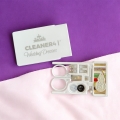 Bild 3 von Wedding Day Emergency Kit
